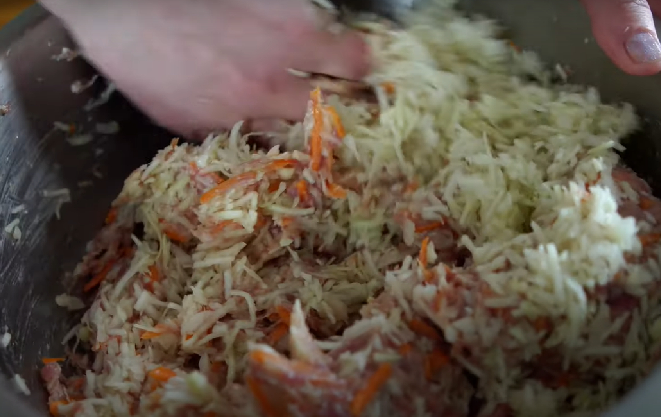 Запечені ліниві голубці: швидкий рецепт страви, яку обожнювали наші предки